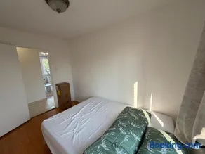 3 BDR apt near Concordia, 8 km to DT, Free Parking - Image 3