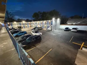 Riviera motel - Image 2