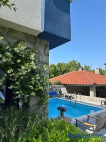 Apartments Petra - Image 2