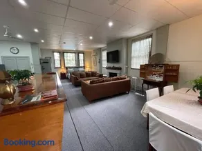 Post Office Boutique Accommodation - Image 5