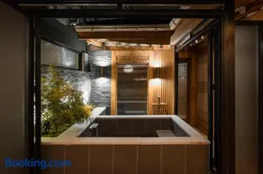 Luxury Hanok Scent of moonlight stay - Image 1