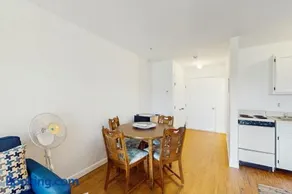 Large Studio with Patio and Pool - Image 5