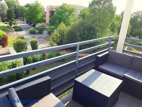 Cosy Appart - Proche Eurexpo - Balcon - Parking - Spacieux T2 - Image 3