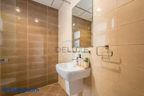 Best Deal 3BR plus maid's with Pool Perfect for Groups by Deluxe Holiday Homes - Image 4