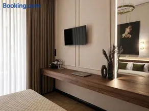 Amalia Apartment in City Center - Image 2