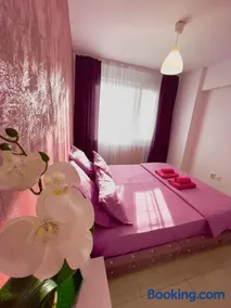 Golden Home - Image 2