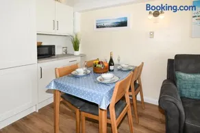 2 Bed in Saundersfoot oc-pw9131 - Image 5