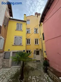 Casa Colloredo Free Parking - Image 2