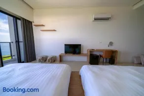 Xinghai Seaview Guesthouse - Image 1