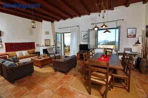 Villa Spilies Kythira - Image 1