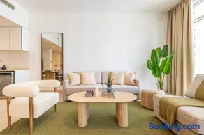 Magical 1 Bedroom in the heart of Al Reem next to the Reem Central Park and Beach - Image 4