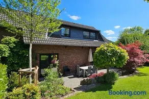 Tobi's Eifelhaus mit Terrasse & Garten - Image 2