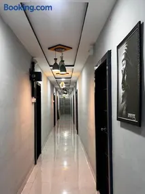 Chairman Lodge - Image 5