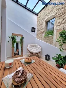Le Saint Baudile 80sqm parking AC church view - Image 1