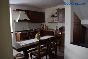 Il Girasole - Casa in pietra nel borgo di Ottano - Image 2