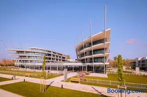 BIRGÉS HOTEL Lifestyle and View - Image 5