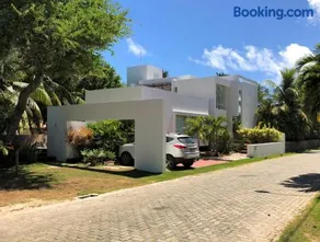 Casa de Praia em Interlagos - 4 suítes a poucos metros do mar - Image 3
