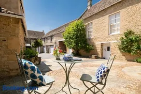 The Stables - Image 2