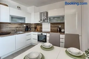 Seaside Apartments, Znjan Beach - Image 5