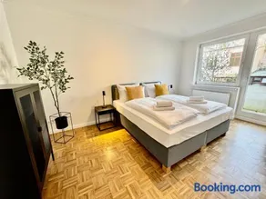 MEL&BENS Modern Oak-Apartments für bis zu 12 Personen - Image 3