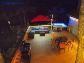 Family retreat, Closest Rental House to POOL & BEACH, Hot tub, Game Room - Image 2