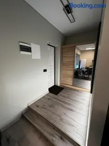 ML Place 5 - Image 3