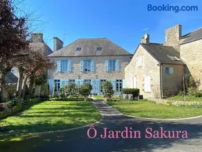 Ô Jardin Sakura Maison d'hôtes entre Fougères et Mont Saint-Michel - Image 1