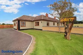 Unique Cottage Next to Wildlife Park - Sleeps 6 - Image 5