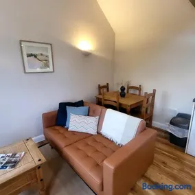 1 Abbey View Cottages, Battle, East Sussex - Image 4
