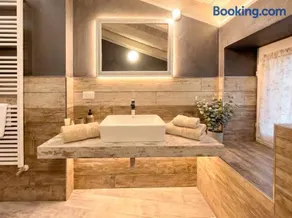 Iseo Lake Luxury Duplex - Centro & Design - Image 3