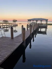 The Lake House on Lake Rosalie - Image 1