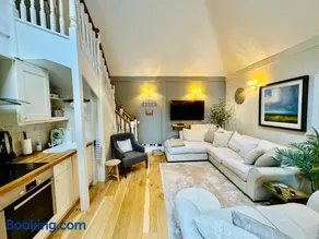 Little Woodside a beautiful New Forest self contained private luxury annexe - Image 5