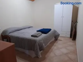 2 Bedroom, 1 Bath apartment near the sea - Image 2