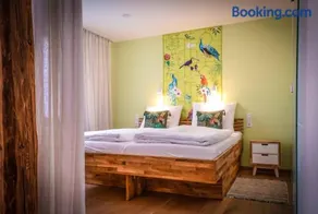 Modernes Apartment OLIVE Stilvoll und zentral in Besigheim - Image 2