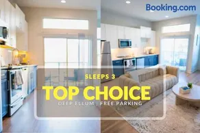 Modern Luxury Suite Deep Ellum Free Parking - Image 4