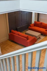 Klondell House - Image 1