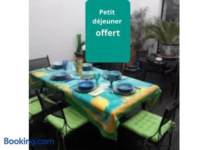 Patio2 Pézenas CENTRE il y a plus cher mais c est moins bien - Image 1
