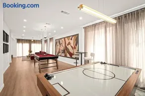 Resort-Style, 6BR 6,5BA, Heated Pool & Spa, Game Room - Image 4