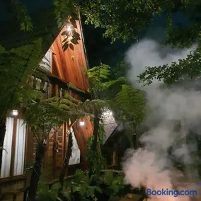 tropical garden homestay - Image 4