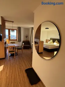 Landhotel Bärnriegel - Image 1