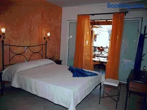 Sophias Apartments - Image 5
