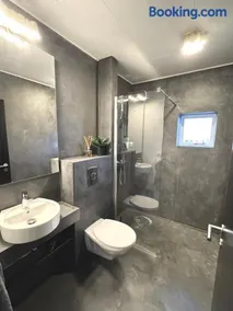 Beautiful house with amazing sea view. - Image 3