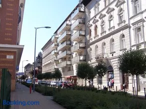 Apartment Sinkó - FREE GARAGE PARKING, central, 2 bedrooms 4 single beds, flexi check-out - Image 3