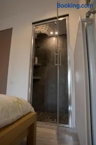 Agréable logement indépendant avec véranda - Image 5