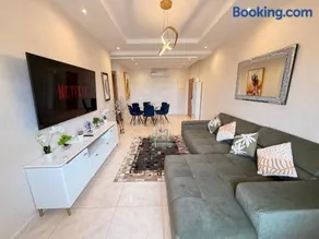 Calm Luxury Apt with Sunny Private Terrace - Image 1