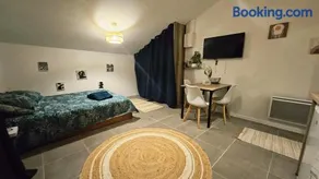 Studio cosy au calme , Boé - Image 2