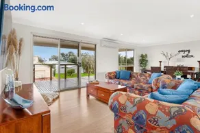 Madeit in Coronet Bay - Image 3