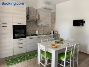 La Villa degli Ulivi - Apartments - Image 2