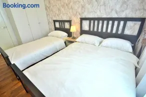 Vivacity Jazz Suite New Luxury Cozy Home A13 - Image 1