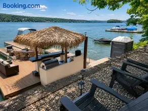 Couples Cove, Houseboat, Pontoon - Image 2